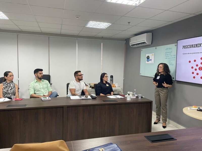 ii-tutoracao-e-realizado-por-meio-de-reuniao-de-tutores-da-coremu-das-unidades-crer-e-hugol